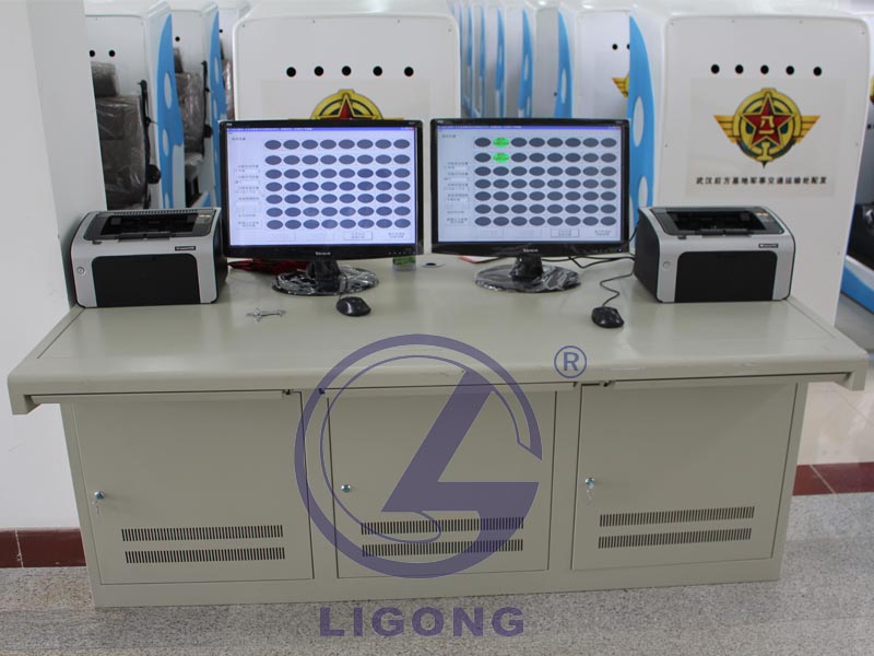 駕駛模擬器主控臺(tái)、汽車駕駛模擬器