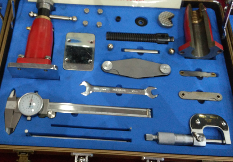 千斤頂實測繪圖訓(xùn)練裝置