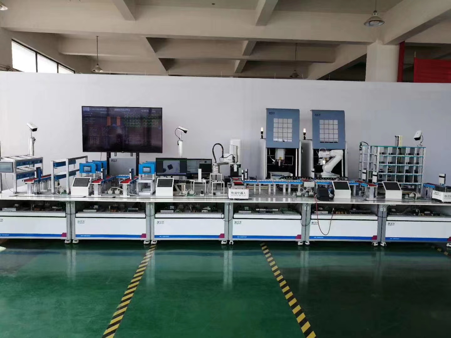 工業(yè)機器人綜合應(yīng)用自動化實訓(xùn)系統(tǒng)