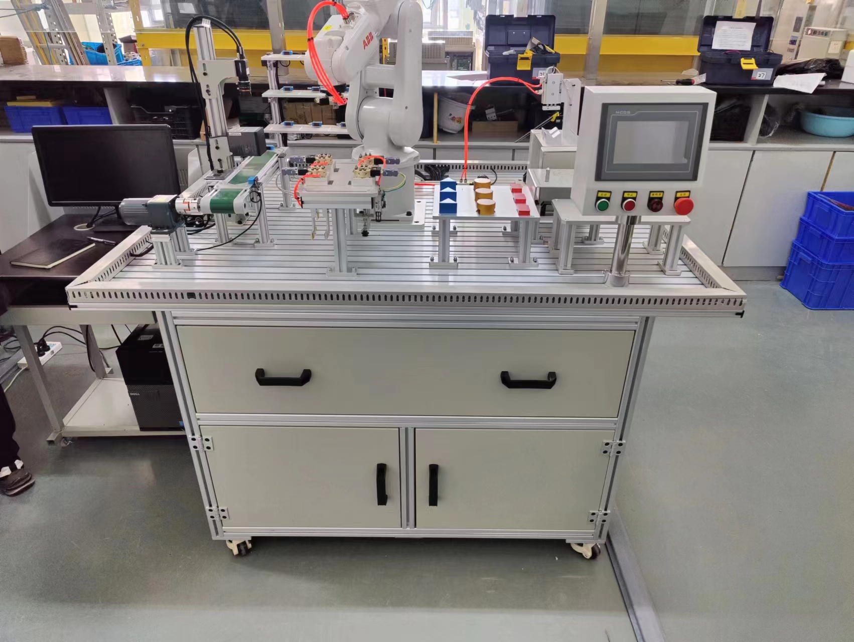 智能制造實(shí)訓(xùn)設(shè)備